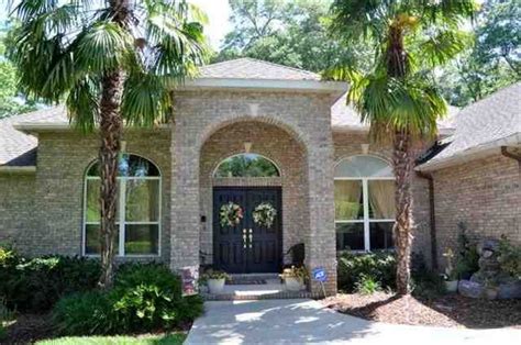 Tallahassee, FL have a median listing home price of 269,000. . Realtor com tallahassee fl